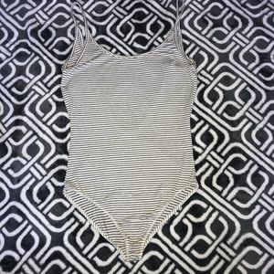 🌺B&W Stripped Bodysuit